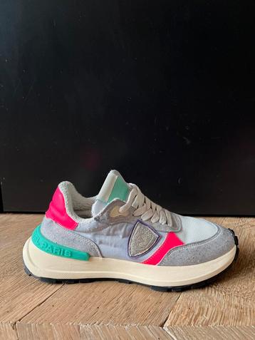 Philippe Model sneakers mt 36 zgan beschikbaar voor biedingen