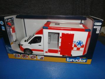 Bruder Mercedes ambulance nieuw in doos beschikbaar voor biedingen