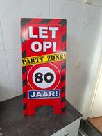 80 Jaar Feestbord - Party Zone!, Hobby en Vrije tijd, Feestartikelen, Ophalen, Zo goed als nieuw, Feestartikel, Verjaardag