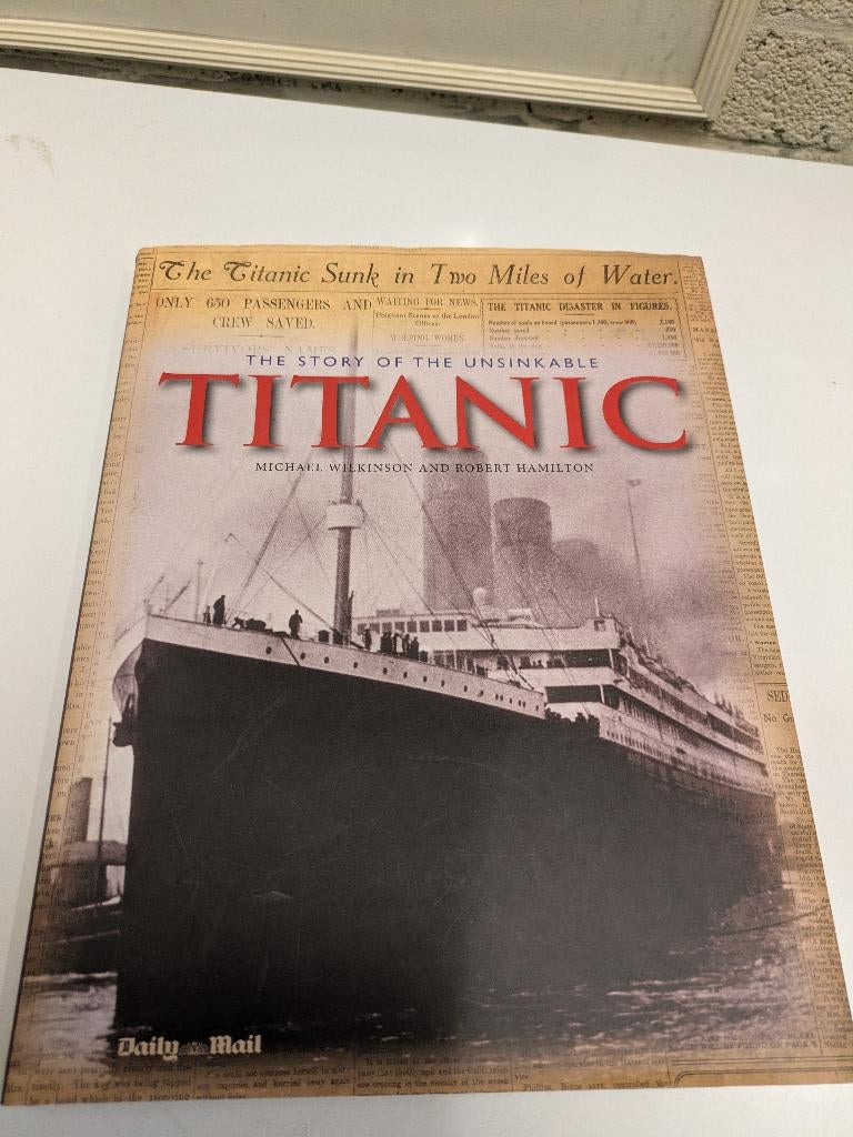 The story of the unsinkable Titanic, Verzamelen, Scheepvaart, Ophalen of Verzenden, Nieuw, Boek of Tijdschrift