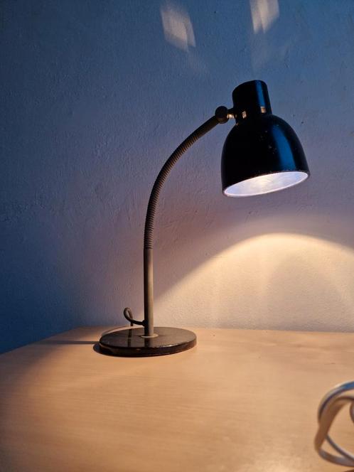 Vintage Hala Zeist bureaulamp of werklamp bauhaus design, Huis en Inrichting, Lampen | Tafellampen, Zo goed als nieuw, Minder dan 50 cm