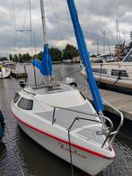Goed onderhouden kajuit zeilboot met moter en trailer, Watersport en Boten, Ophalen, Zo goed als nieuw, Tourjacht of Cruiser, 6 tot 9 meter