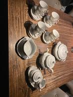 Servies - Elegant en Tijdloos, Huis en Inrichting, Keuken | Servies, Overige materialen, Gebruikt, Ophalen of Verzenden, Overige stijlen