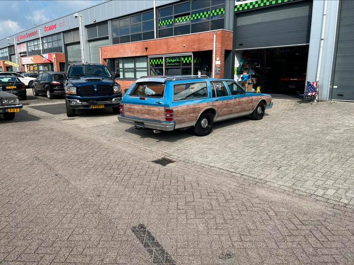 Chevrolet Caprice station 1985 Blauw, Auto's, Chevrolet, Particulier, Caprice, Benzine, Stationwagon, Automaat, Geïmporteerd, Blauw