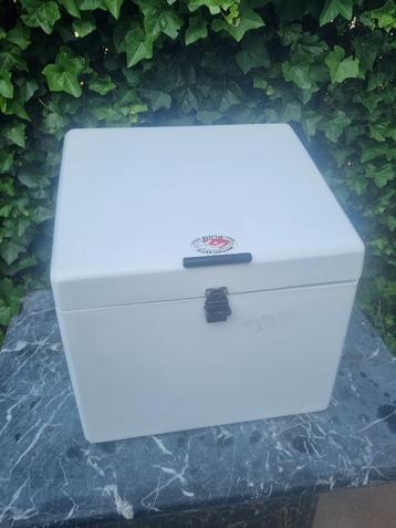 PUIG MOTOplastic  Mega Box 100L topkoffer beschikbaar voor biedingen
