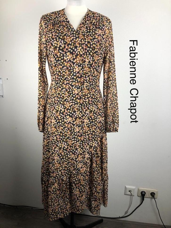 Fabienne Chapot Wikkeljurk  (mt: 42) 19,5/8560, Kleding | Dames, Jurken, Zo goed als nieuw, Maat 42/44 (L), Zwart, Onder de knie