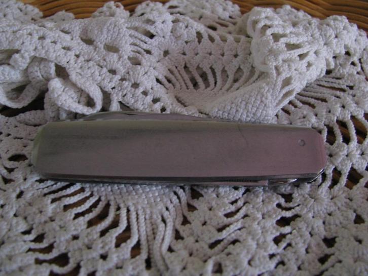 Inveka N.V. * inklapbaar * vijl / mesje * zie foto's, Verzamelen, Merken en Reclamevoorwerpen, Zo goed als nieuw, Gebruiksvoorwerp