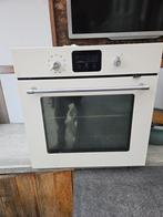 Traditionele oven, 4 jaar oud. Van buiten zo goed als nieuw, Gebruikt, Ophalen of Verzenden, Oven