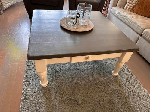 Gratis sfeervolle salontafel, Huis en Inrichting, Tafels | Salontafels, Gebruikt, Minder dan 50 cm, 50 tot 100 cm, 50 tot 100 cm