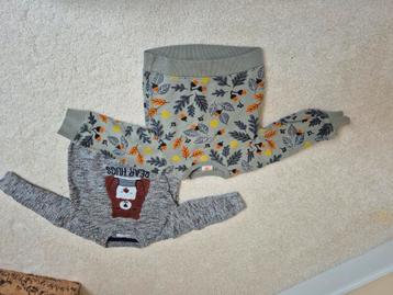 2 Jongenstruien Maat 68 - Winter beschikbaar voor biedingen