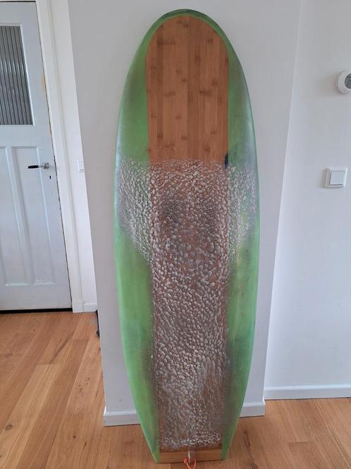 Mini Simmons twin fin 5'7" x 22 1/8" x 3", Watersport en Boten, Golfsurfen, Ophalen