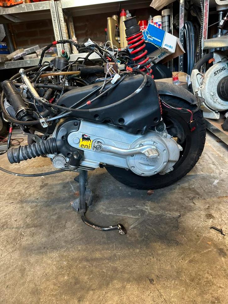 Vespa s/ lx/ zip motorblok 4takt 2v 11k kilometer zgn!, Fietsen en Brommers, Brommeronderdelen | Scooters, Zo goed als nieuw, Vespa