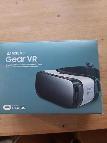 Samsung Gear VR - Virtual Reality Headset beschikbaar voor biedingen