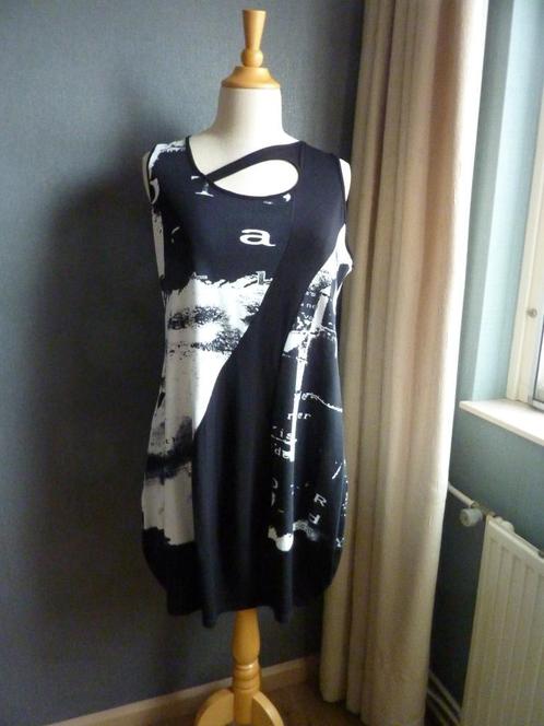 Ophilia tuniek mt 3 is 46 Nieuw met prijsk, Kleding | Dames, Blouses en Tunieken, Nieuw, Maat 46/48 (XL) of groter, Zwart, Verzenden