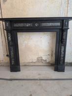 Antieke zwart marmeren Schouw hoog model., Huis en Inrichting, Haarden, Ophalen of Verzenden, Gebruikt, Inbouwhaard, Houthaard