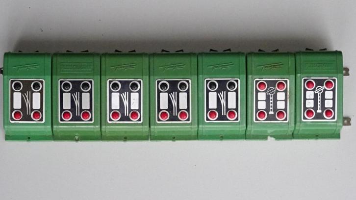 7 Fleischmann schakelaars - voor wissels en ontkoppelrails, Hobby en Vrije tijd, Modeltreinen | H0, Zo goed als nieuw, Overige typen