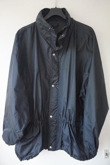 Grote zwarte jas - lichtgewicht met zakken XL / XXL / XXXL beschikbaar voor biedingen