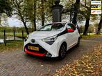 Toyota Aygo 1.0 VVT-i x-otic | Bomvol Opties | Led | Apple C, Auto's, Voorwielaandrijving, Gebruikt, 4 stoelen, Leder en Stof