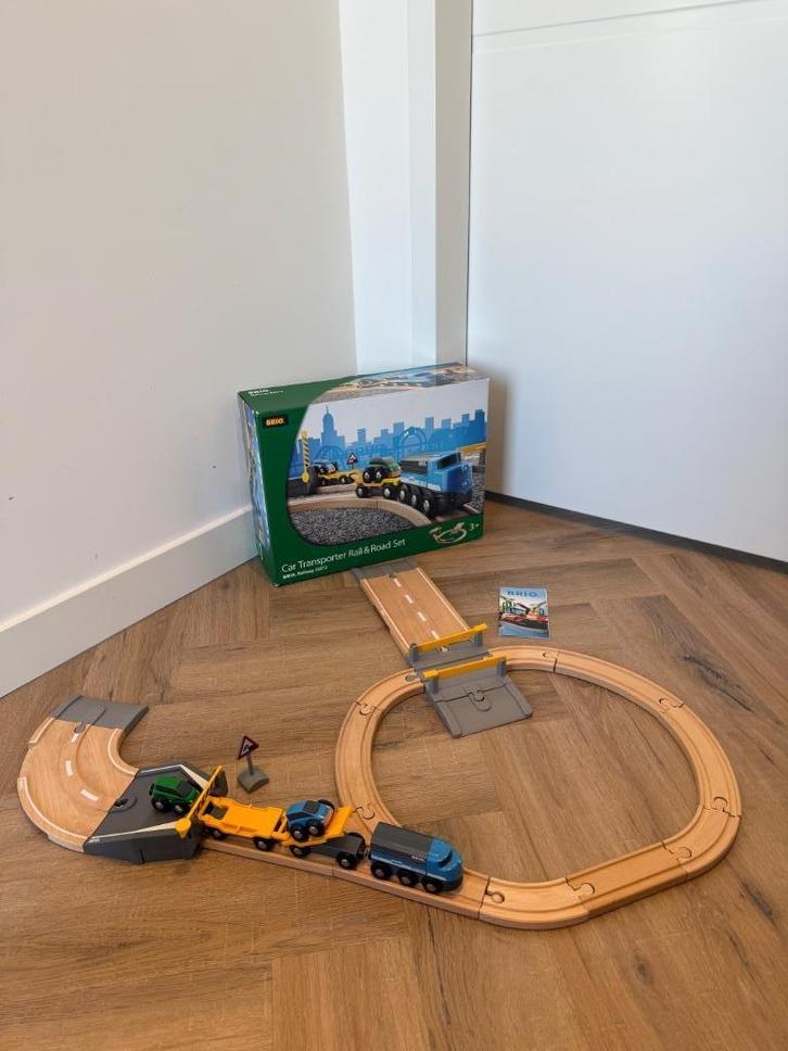 ZGAN Brio houten trein Auto Transport Rail & Road set 33212, Kinderen en Baby's, Speelgoed | Houten speelgoed, Zo goed als nieuw
