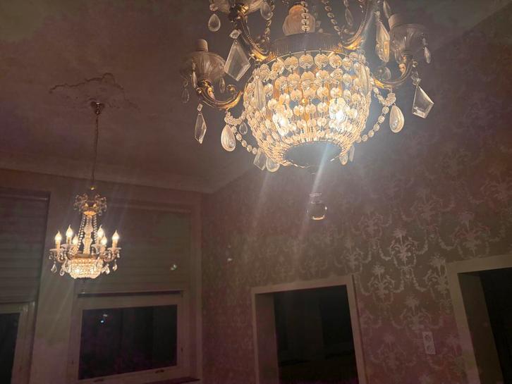 Twee Kroonluchters in Perfecte Staat, Huis en Inrichting, Lampen | Kroonluchters, Zo goed als nieuw, Glas, Ophalen
