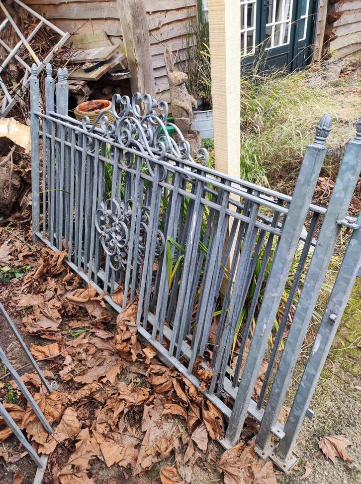 Gegalvaniseerd sierhekwerk  12.2 mtr, Tuin en Terras, Tuinhekken en Hekwerk, Nieuw, Sierhekwerk, Overige materialen, Met poort