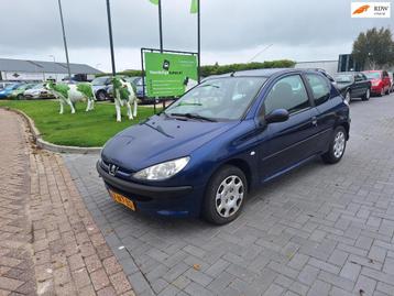 Peugeot 206 1.4 XR / Goede auto / APK t/m oktober 2026 beschikbaar voor biedingen