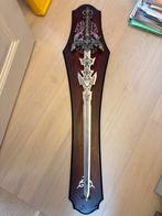 Decoratief sier Zwaard op Houten Plaat, Ophalen of Verzenden, Zo goed als nieuw