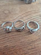 3 Zilveren Damesringen Knoop Design, Gebruikt, Ophalen of Verzenden, 17 tot 18, Dame