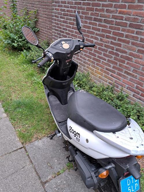 AGM Fly Scooter - Opknapper/Sloop, Fietsen en Brommers, Brommers | Overige merken, Gebruikt, Maximaal 25 km/u, Ophalen