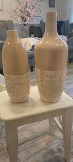Vazen 2x  taupe met creme, Ophalen, Zo goed als nieuw, Overige kleuren, Minder dan 50 cm