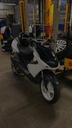 Yamaha Aerox 70cc Stage 6 met kenteken ook teruil tegen zip!, Fietsen en Brommers, Scooters | Yamaha, Ophalen, Gebruikt, Aerox