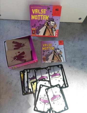 Valse motten, kaartspel  beschikbaar voor biedingen