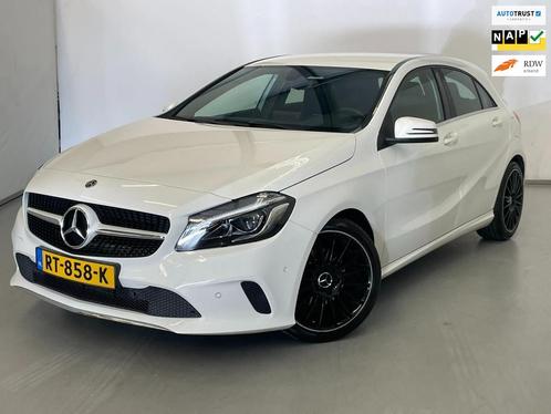 Mercedes-Benz A-klasse 180 / NL-auto / Camera / Stoelverwarm, Auto's, Mercedes-Benz, Bedrijf, Te koop, A-Klasse, ABS, Achteruitrijcamera
