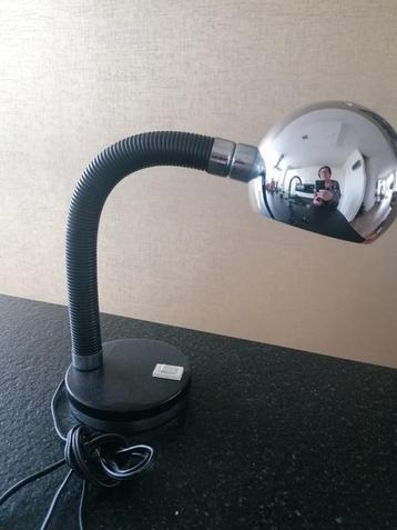 retro seventies chroom tafel/buro lamp met buigbare arm beschikbaar voor biedingen