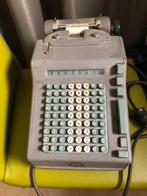 Zware oude jaren 50/60 retro rekenmachine, Antiek en Kunst, Antiek | Kantoor en Zakelijk, Ophalen of Verzenden