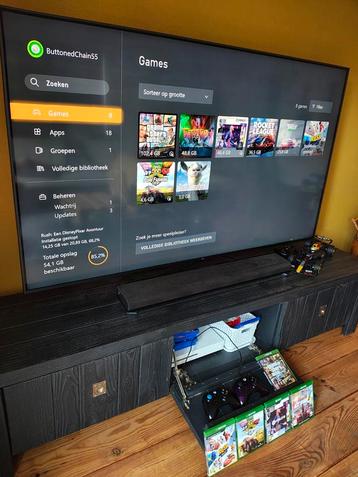 Xbox One met 2 controllers en games beschikbaar voor biedingen