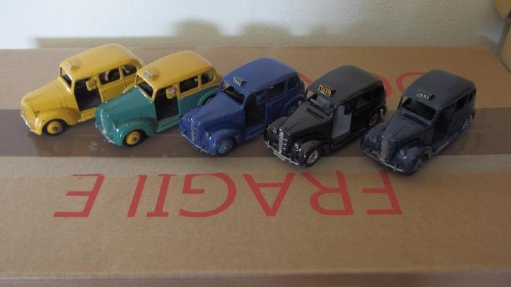 Vijf originele Dinky Toys Engelse Austin Taxi,s. Lees adv!, Hobby en Vrije tijd, Modelauto's | 1:43, Zo goed als nieuw, Auto, Dinky Toys