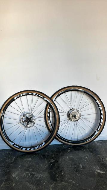 FFWD F3D carbon tube wielen  beschikbaar voor biedingen