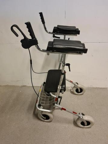 Armschaal rollator met linksbediening beschikbaar voor biedingen
