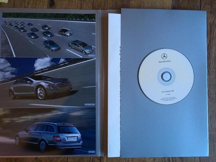 Mercedes Benz persmap IAA Frankfurt 2007, Boeken, Auto's | Folders en Tijdschriften, Nieuw, Mercedes, Ophalen of Verzenden