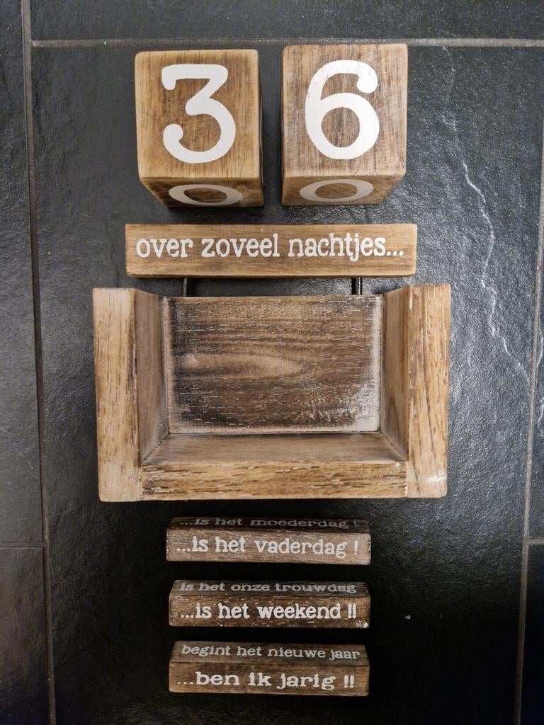 Aftelkalender van hout, Ophalen of Verzenden, Nieuw