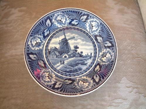 Oud Bord Hollandia Met molen Societe Ceramique Maestricht, Verzamelen, Overige Verzamelen, Ophalen of Verzenden