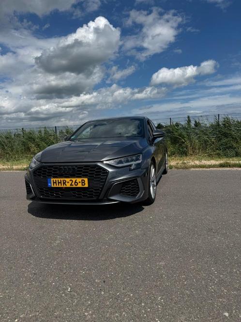 Audi A3 35 Tfsi 150pk 2022 Daytona Grijs 3x S-line 8Y, Auto's, Audi, Particulier, A3, 360° camera, ABS, Adaptieve lichten, Adaptive Cruise Control