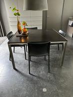 Eetkamer tafel met roestvrijstalen poten, Huis en Inrichting, Tafelonderdelen, Design onderstel van Metaform, 100 tot 150 cm, 100 tot 150 cm