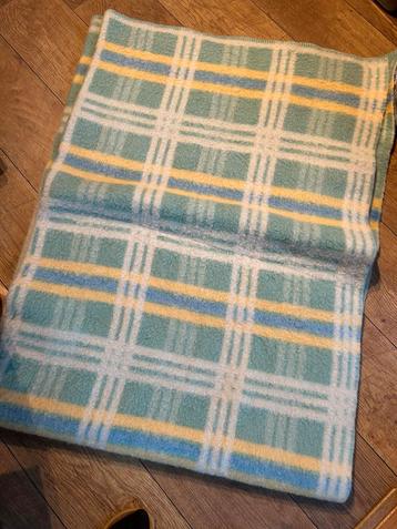 Wollen deken beschikbaar voor biedingen