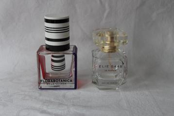 Parfumflesjes design set beschikbaar voor biedingen