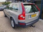 Volvo XC90 2.5 T Exclusive Automaat 7 Persoons / LEER / Youn, Auto's, Gebruikt, Beige, 7 stoelen, Bedrijf