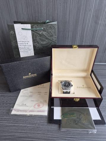 Prachtige Audemars Piguet Royal Oak Offshore Diver FULL SET beschikbaar voor biedingen