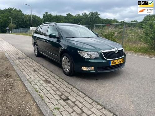 Skoda Superb Combi 1.8 TSI Comfort [Dealer Onderhouden][Auto, Auto's, Skoda, Bedrijf, Te koop, Superb, ABS, Achteruitrijcamera