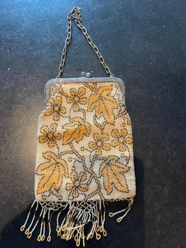 Antiek kralentasje, Sieraden, Tassen en Uiterlijk, Tassen | Damestassen, Zo goed als nieuw, Ophalen of Verzenden